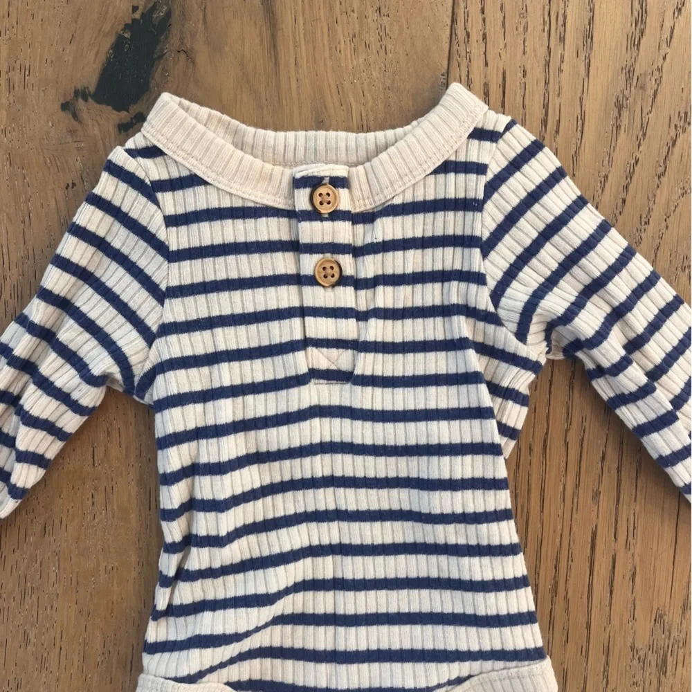 Newborn Bundle 2 pants 1 long sleeve Stripe Ribbed Button Organic Teal Gray Blue